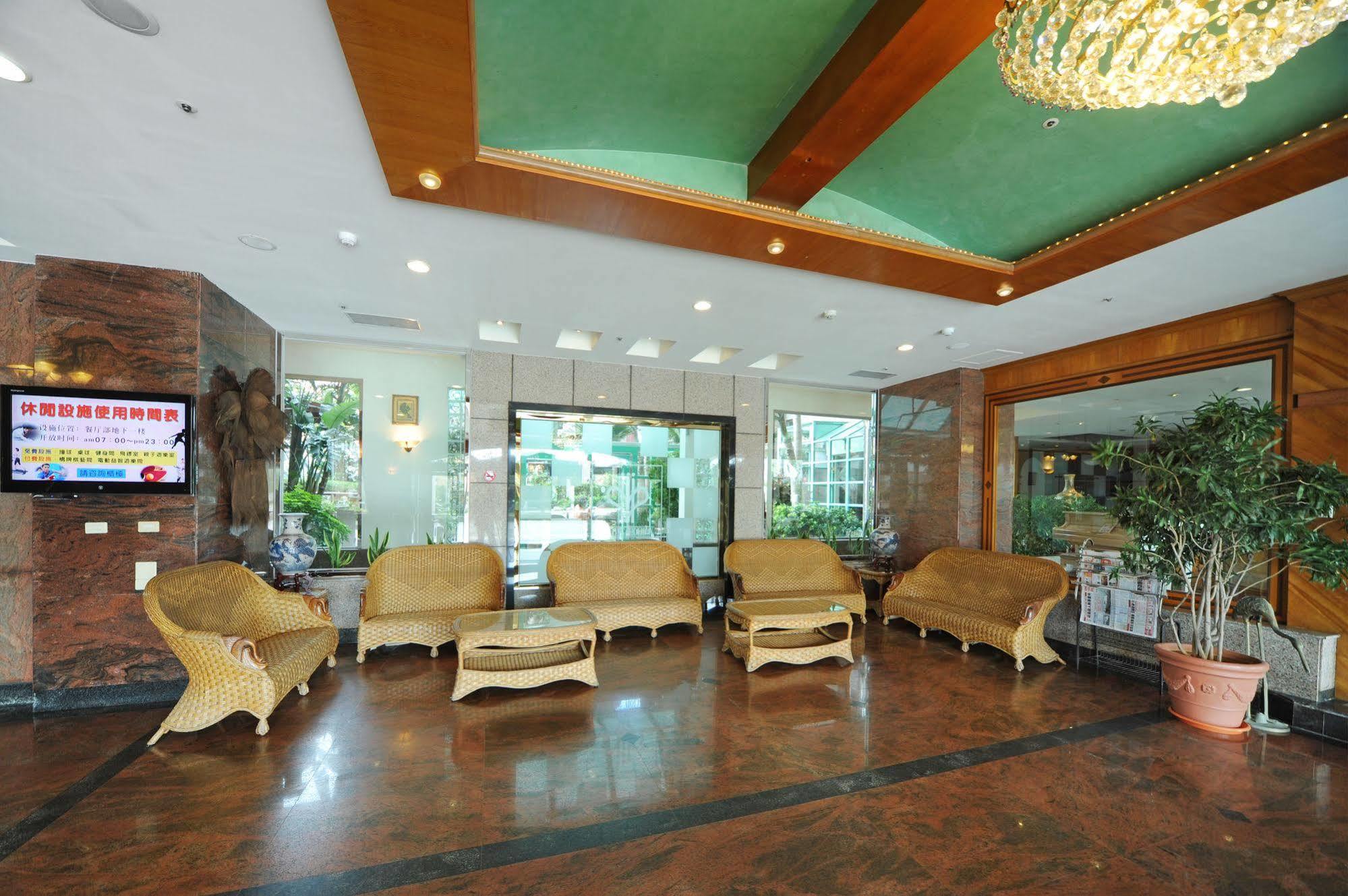 Kenting Holiday Hotel Heng-ch'un Buitenkant foto