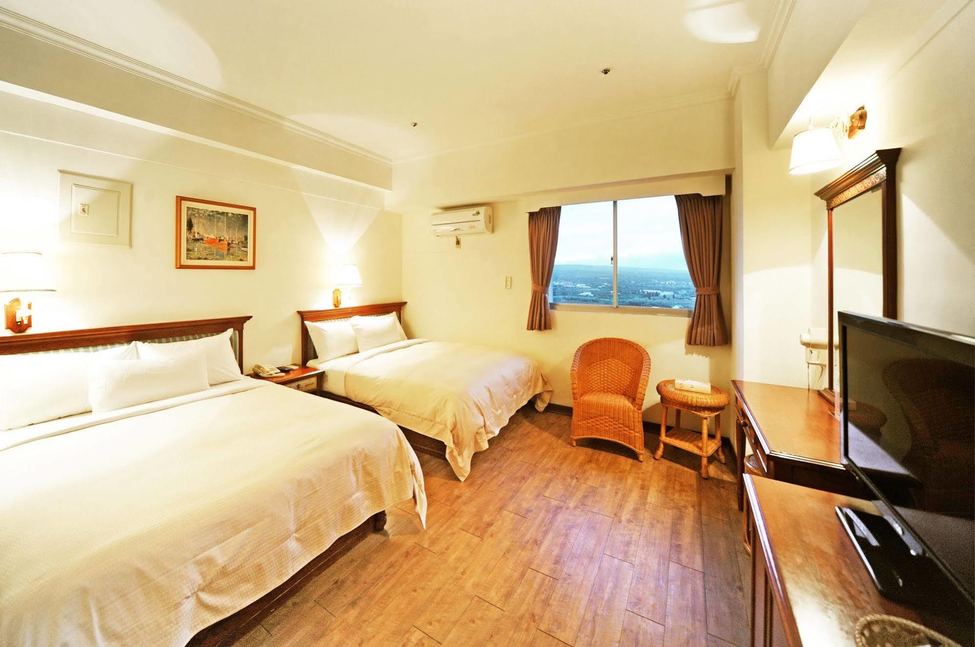 Kenting Holiday Hotel Heng-ch'un Buitenkant foto